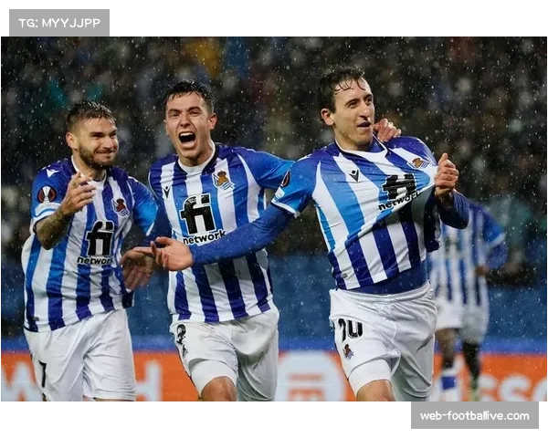 赫罗纳三中卫造越位失误频现 防守默契度亟待提升