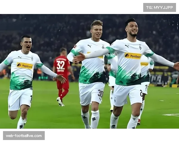 门兴二次进攻少肋部接应慢,禁区内决策滞后问题明显 门兴二次进攻少肋部接应慢,禁区内决策滞后问题明显