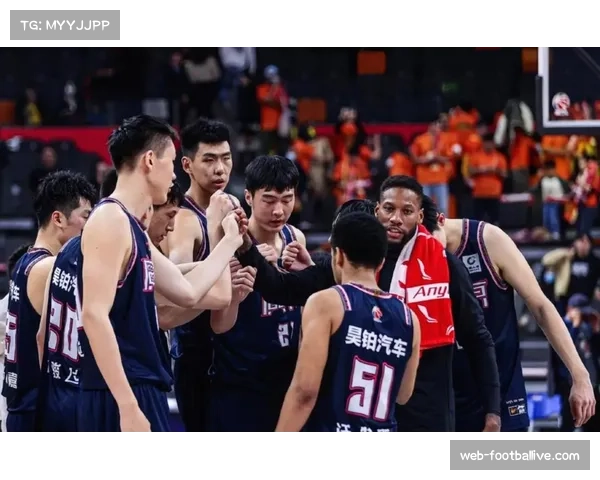 广东内线告急签拉科塞维奇 季后赛前紧急补强应对短板